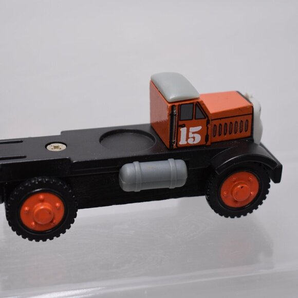 Max 15 and Monty 16 Truck Flatbed NO DUMP BIN Thomas & Friends Wooden Railway - Picture 9 of 11